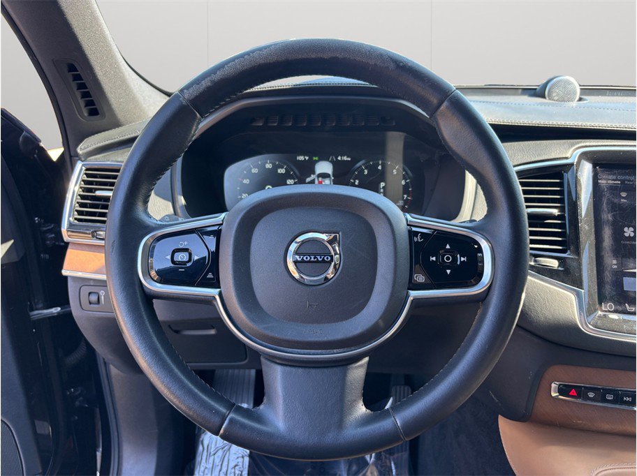 Used 2016 Volvo XC90 T6 Inscription w/ Vision Package image 26