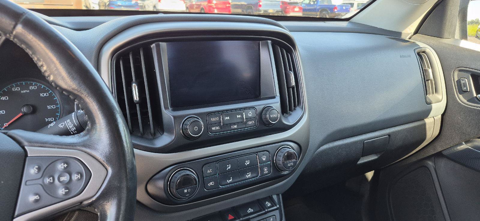 Used 2015 Chevrolet Colorado Z71 AWD/4WD image 9
