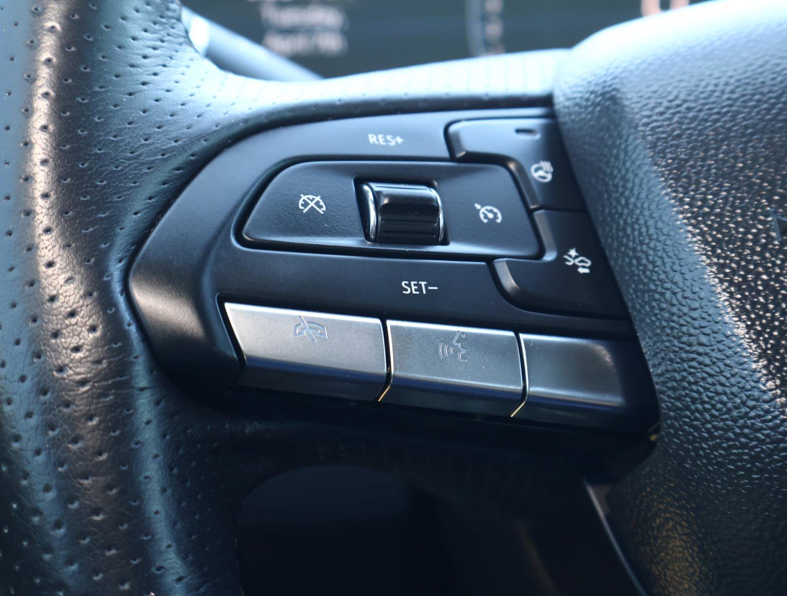 Certified 2024 Cadillac XT4 Sport FWD image 29
