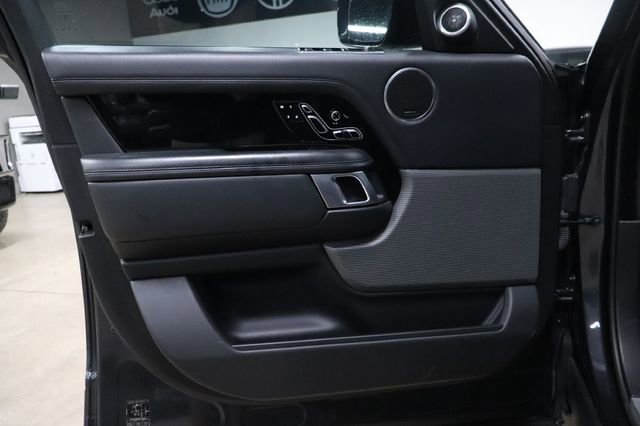 Used 2018 Land Rover Range Rover Supercharged AWD/4WD image 9