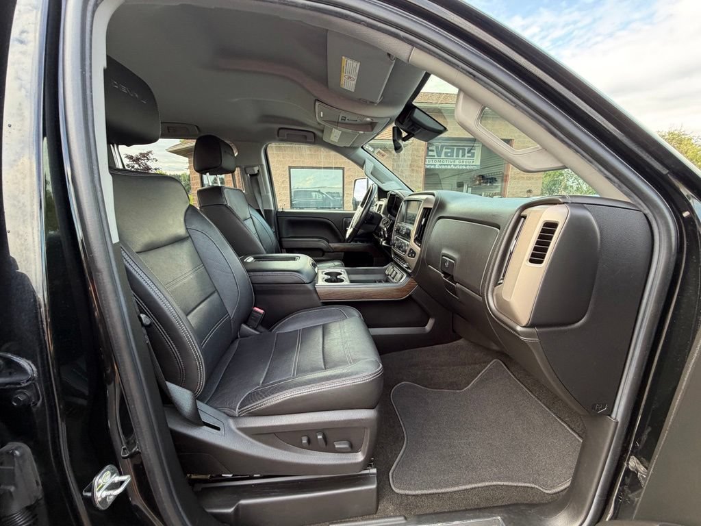 Used 2018 GMC Sierra 2500 Denali w/ Duramax Plus Package AWD/4WD image 25