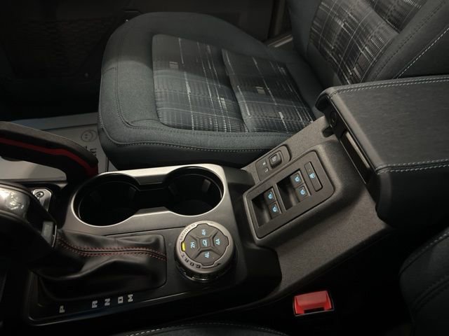 Used 2025 Ford Bronco Heritage Edition image 38