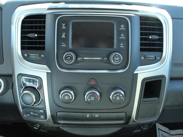 Used 2017 RAM 1500 Classic SLT AWD/4WD image 20