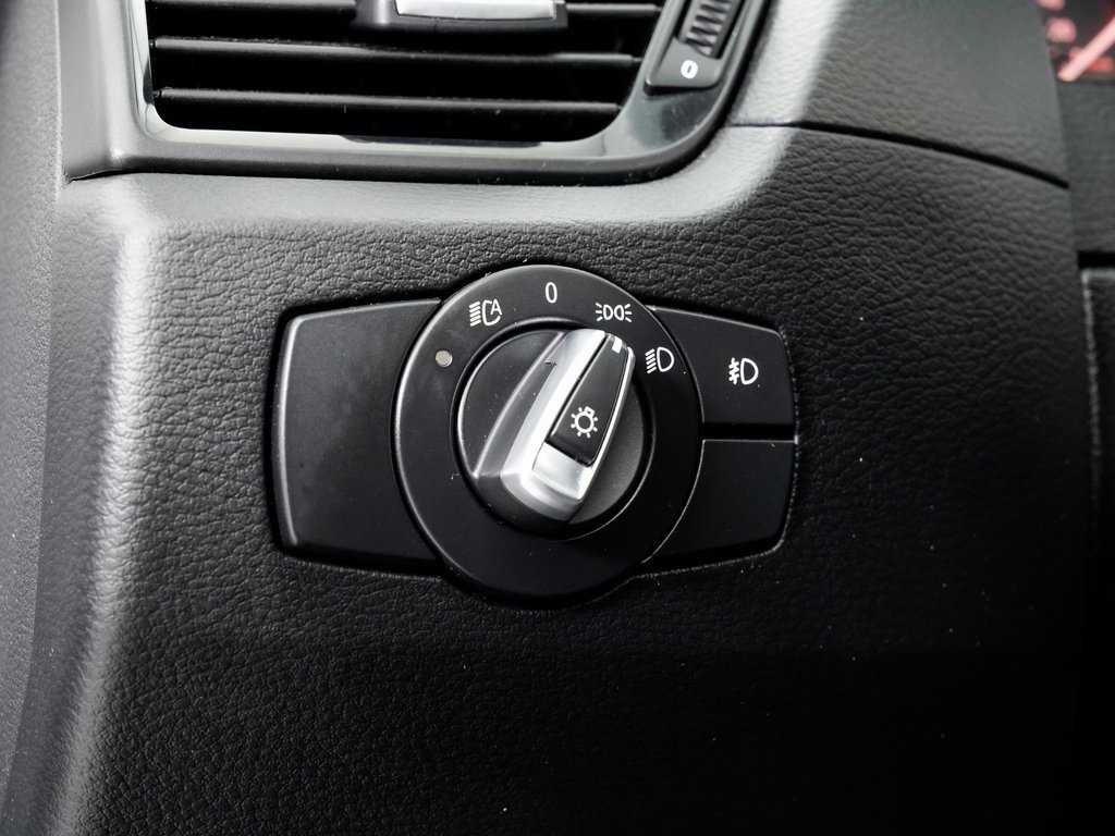 Used 2015 BMW X1 xDrive28i image 10