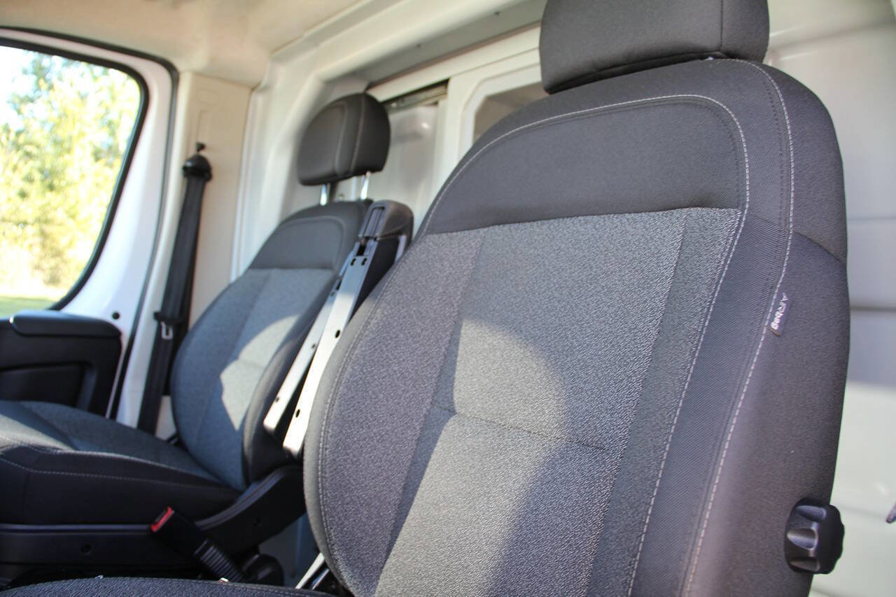 Used 2018 RAM ProMaster 3500 w/ Premium Appearance Group image 20