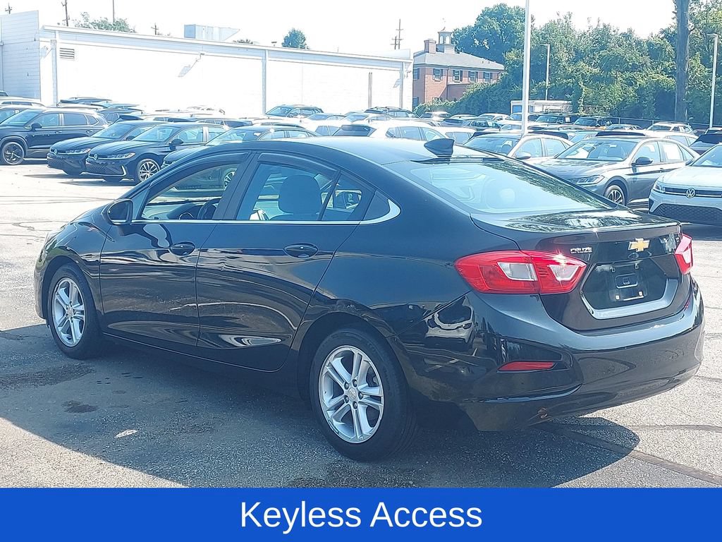 Used 2016 Chevrolet Cruze LT w/ Convenience Package FWD image 5