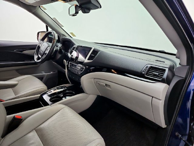 Used 2017 Honda Pilot Elite image 17