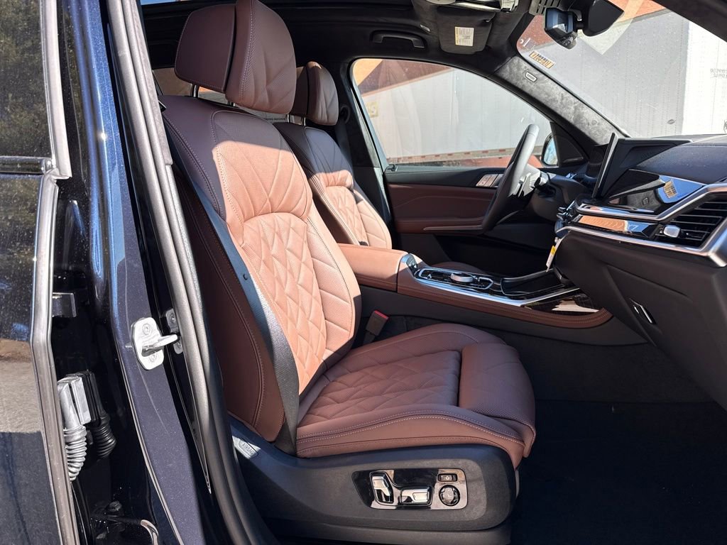 New 2026 BMW X7 xDrive40i w/ M Sport Package image 30
