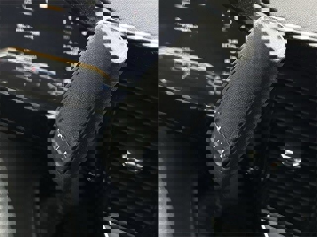 Used 2022 GMC Sierra 1500 SLT image 24