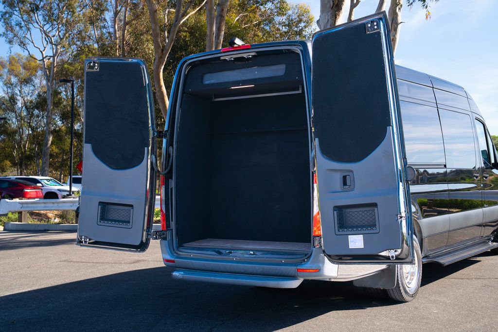 Used 2022 Mercedes-Benz Sprinter 3500 image 5