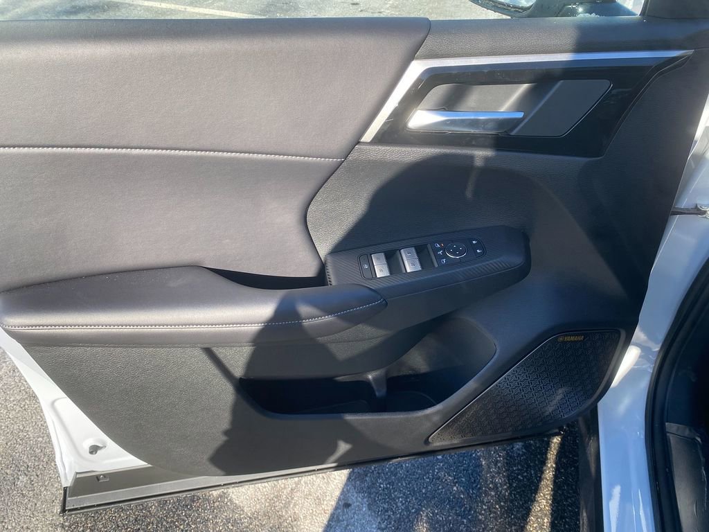 New 2026 Mitsubishi Outlander SE image 11