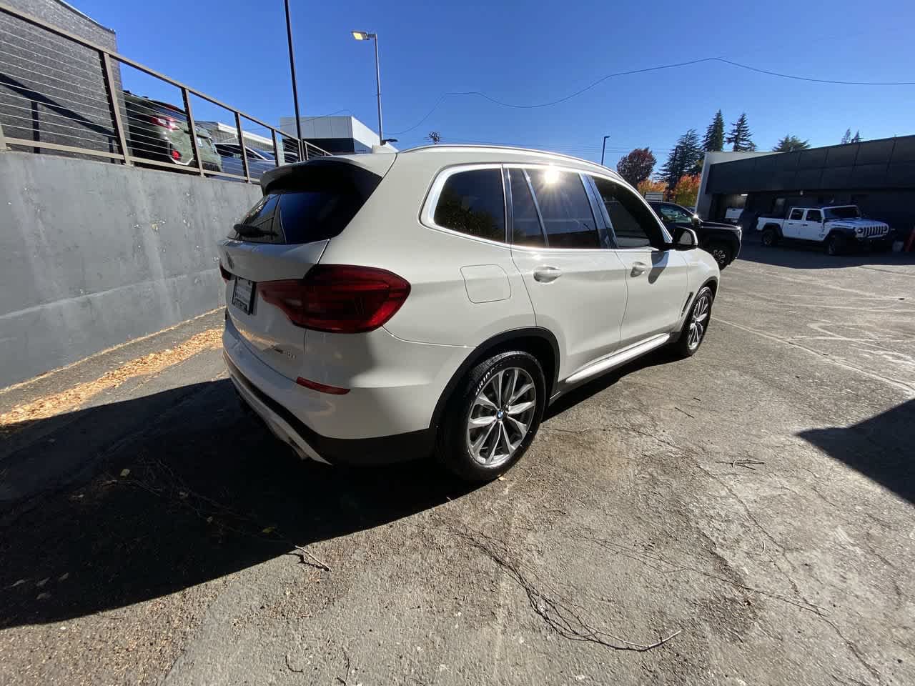Used 2018 BMW X3 xDrive30i w/ Convenience Package AWD/4WD image 6