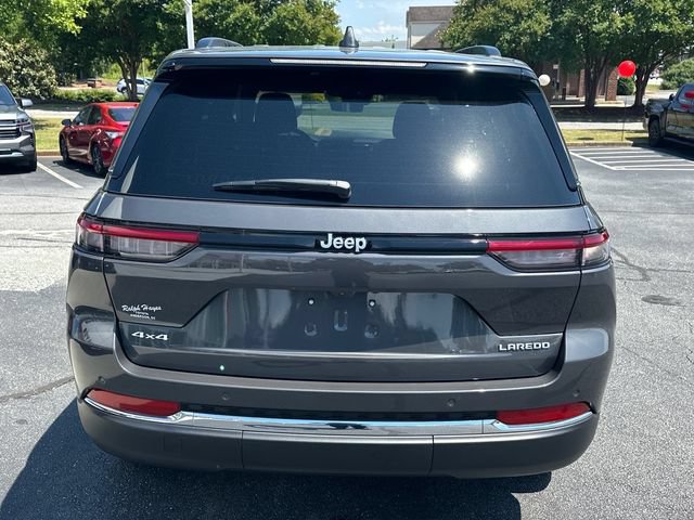 Used 2025 Jeep Grand Cherokee Laredo X w/ Trailer Tow Package AWD/4WD image 4