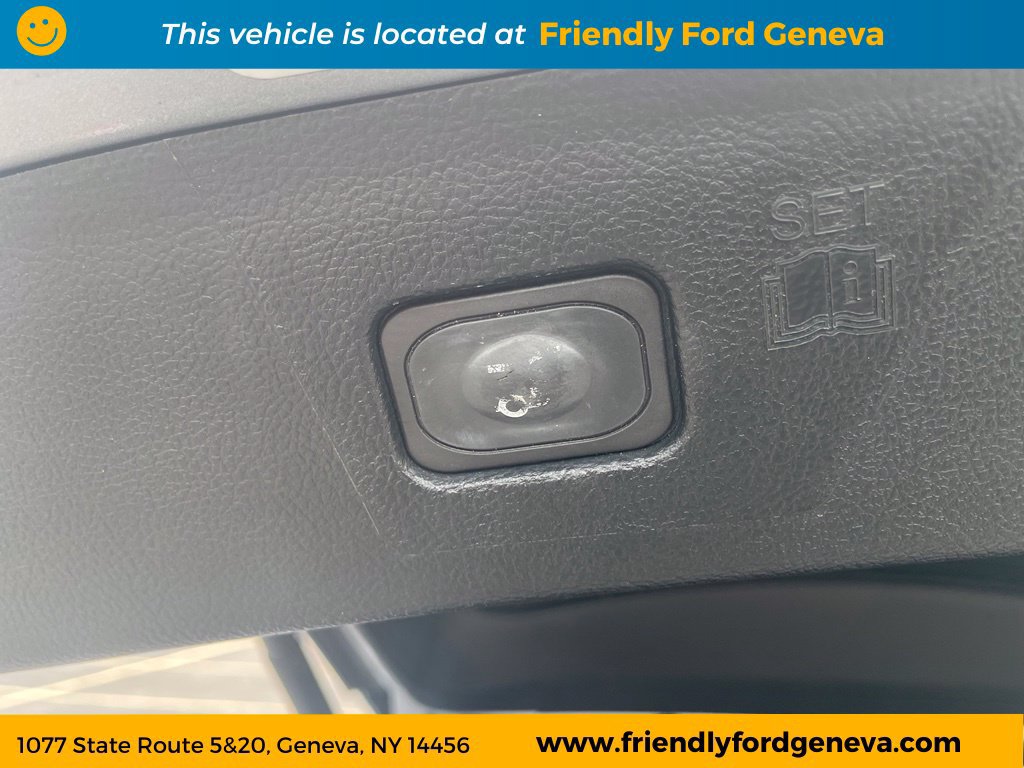 Used 2020 Ford Edge Titanium w/ Equipment Group 301A AWD/4WD image 11