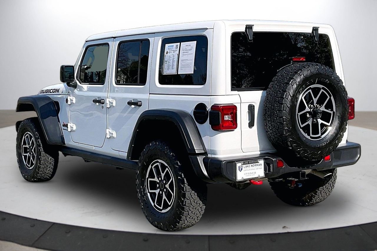 Certified 2025 Jeep Wrangler Unlimited Rubicon w/ Convenience Group image 7