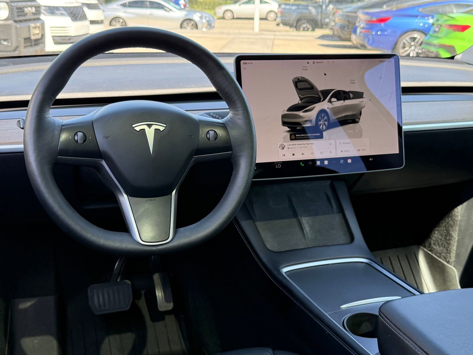 Used 2022 Tesla Model Y Long Range image 36