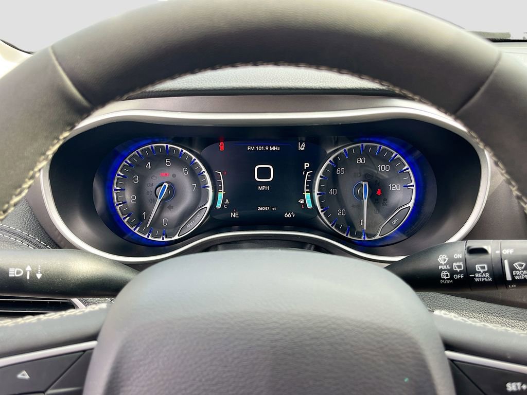Certified 2024 Chrysler Pacifica Touring-L w/ Road Tripper Package FWD image 12