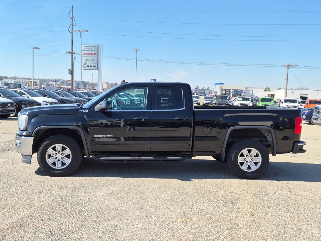 Used 2016 GMC Sierra 1500 SLE w/ SLE Value Package image 5