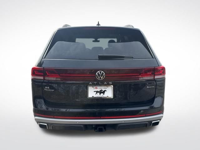 New 2026 Volkswagen Atlas Peak Edition image 3