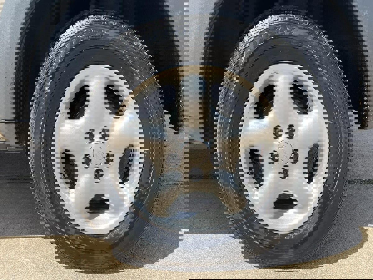 Used 2004 Land Rover Freelander SE image 11