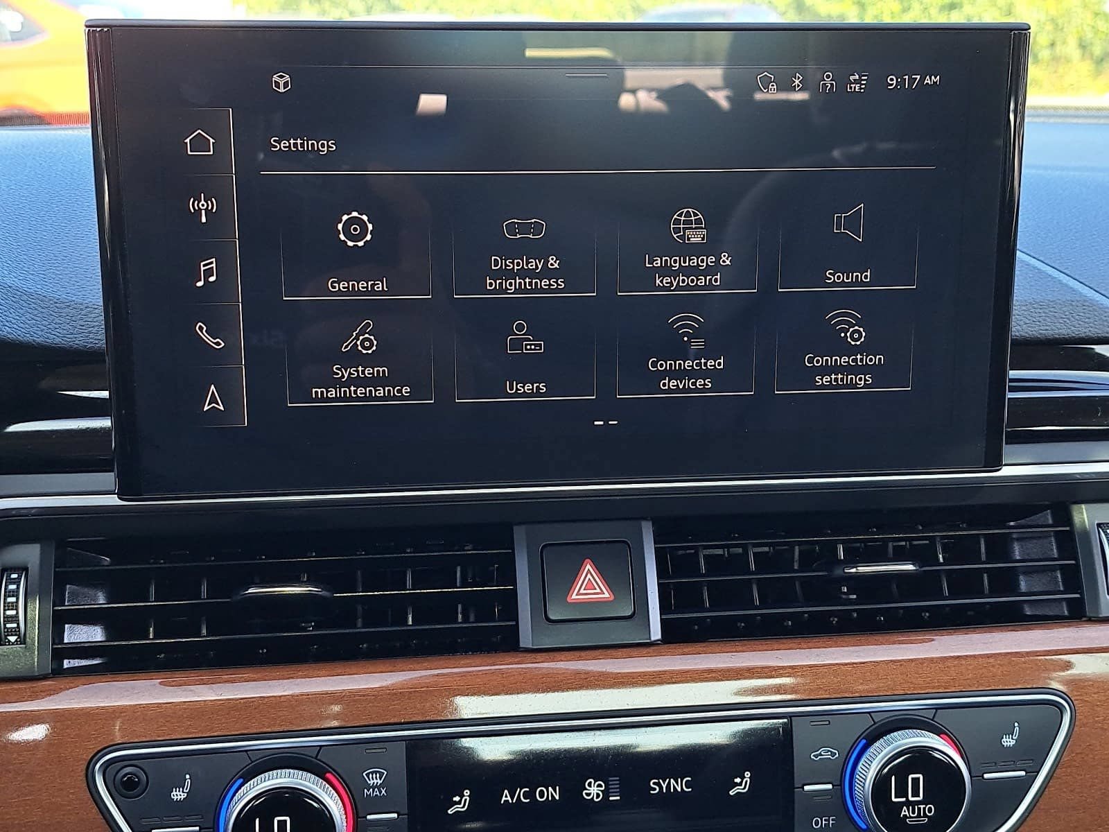 Used 2020 Audi A4 2.0T Premium Plus w/ Premium Plus Package FWD image 21