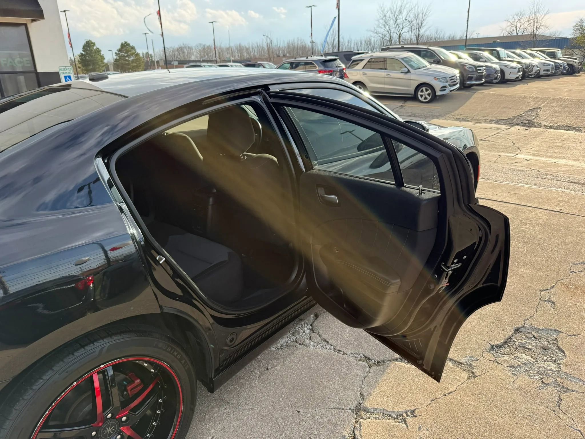 Used 2020 Dodge Charger SXT w/ Blacktop Package RWD image 21