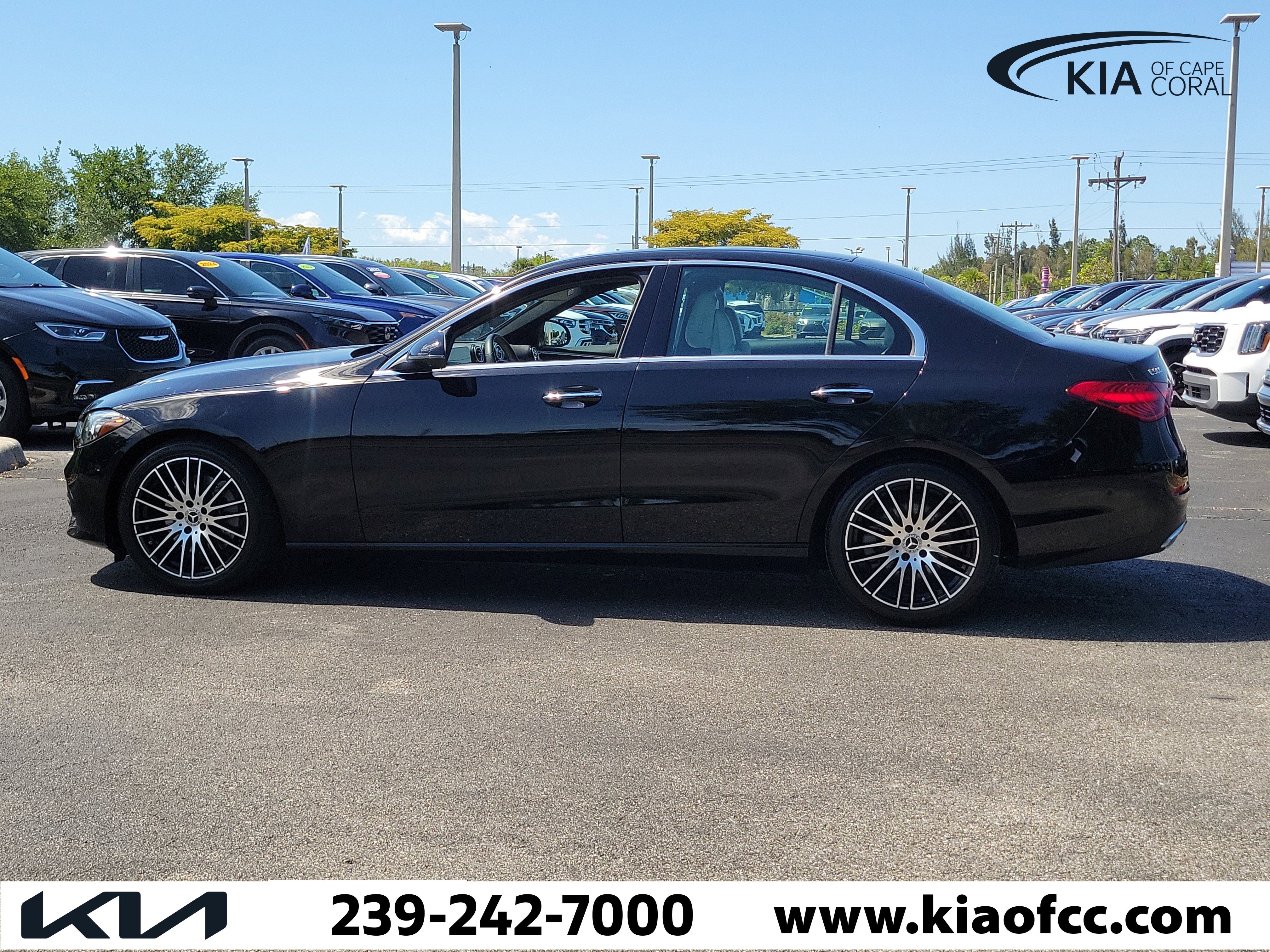 Used 2022 Mercedes-Benz C 300 4MATIC Sedan image 7