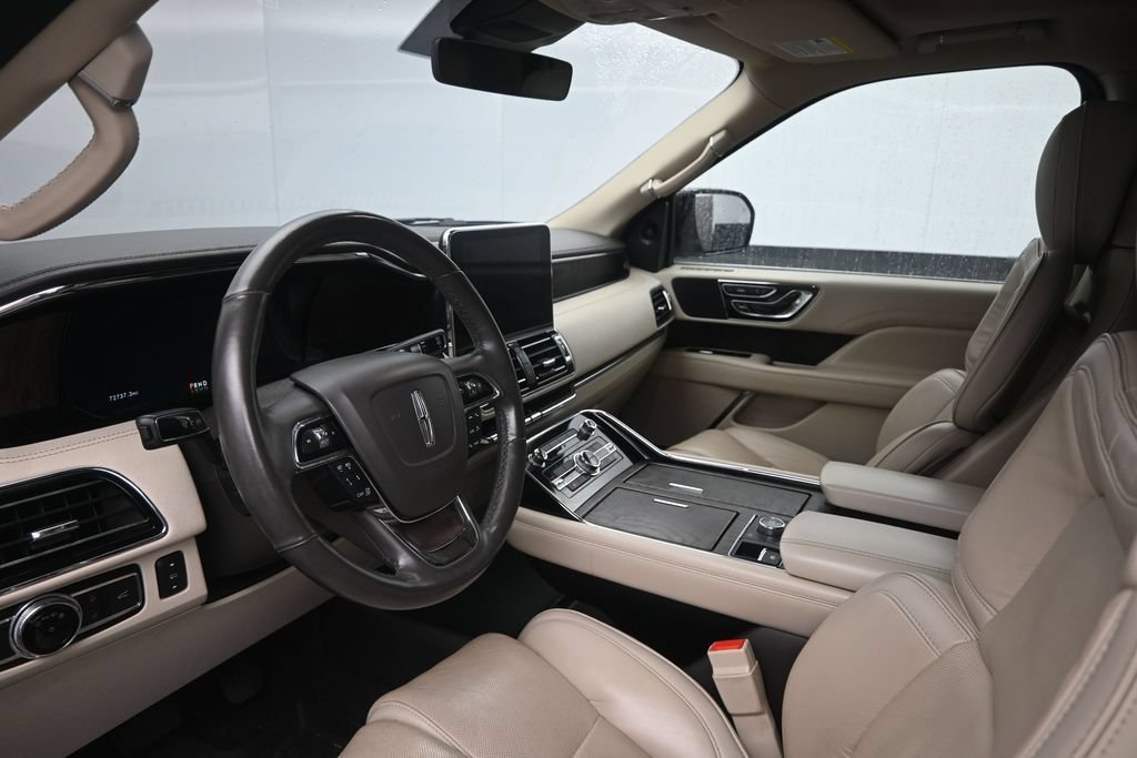 Used 2019 Lincoln Navigator Reserve AWD/4WD image 21