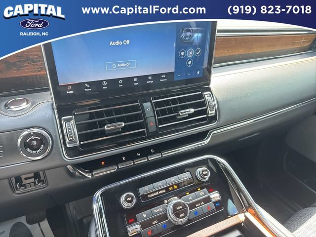 Used 2024 Lincoln Navigator L Black Label AWD/4WD image 27