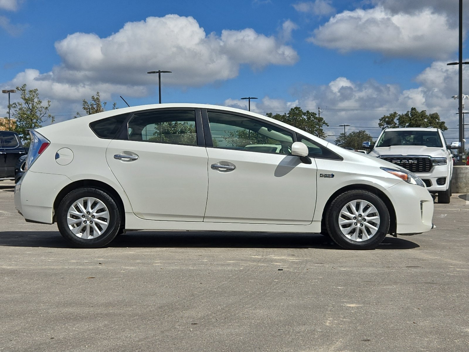 Used 2014 Toyota Prius Prime Plug-In Hybrid FWD image 6
