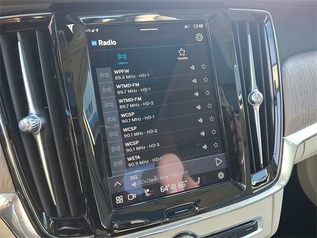 Used 2023 Volvo S90 B6 Plus image 17