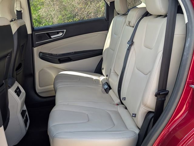Used 2017 Ford Edge Titanium w/ Technology Package image 24