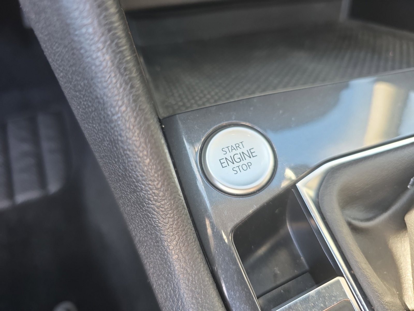 Certified 2022 Volkswagen Tiguan S image 30