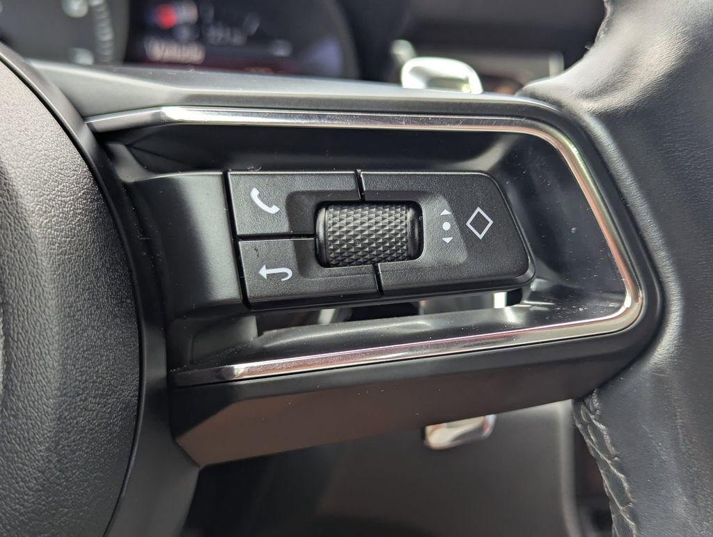 Used 2024 Porsche Macan Turbo image 23