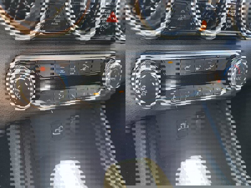 Used 2022 Nissan Sentra S FWD image 23