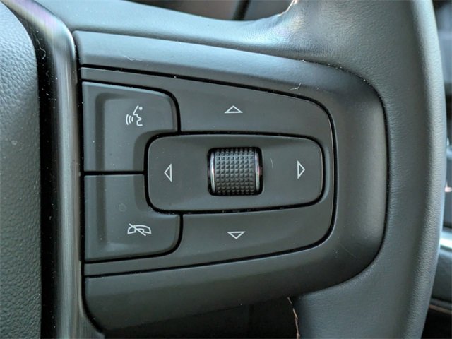 Used 2024 GMC Yukon AT4 w/ Technology Package image 31