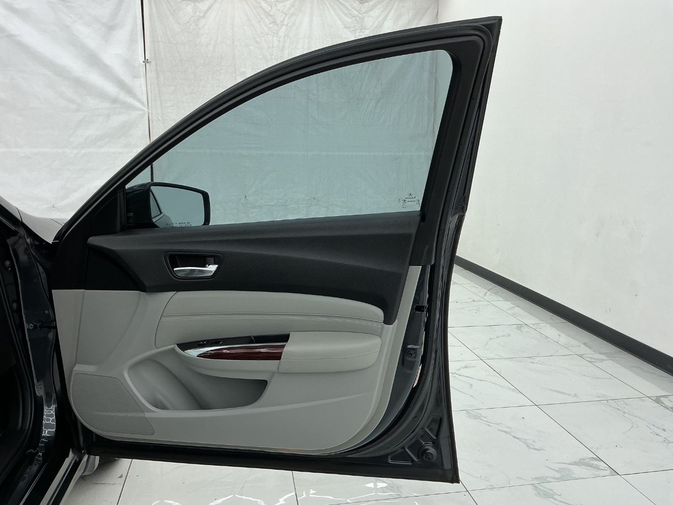 Used 2015 Acura TLX V6 FWD image 19