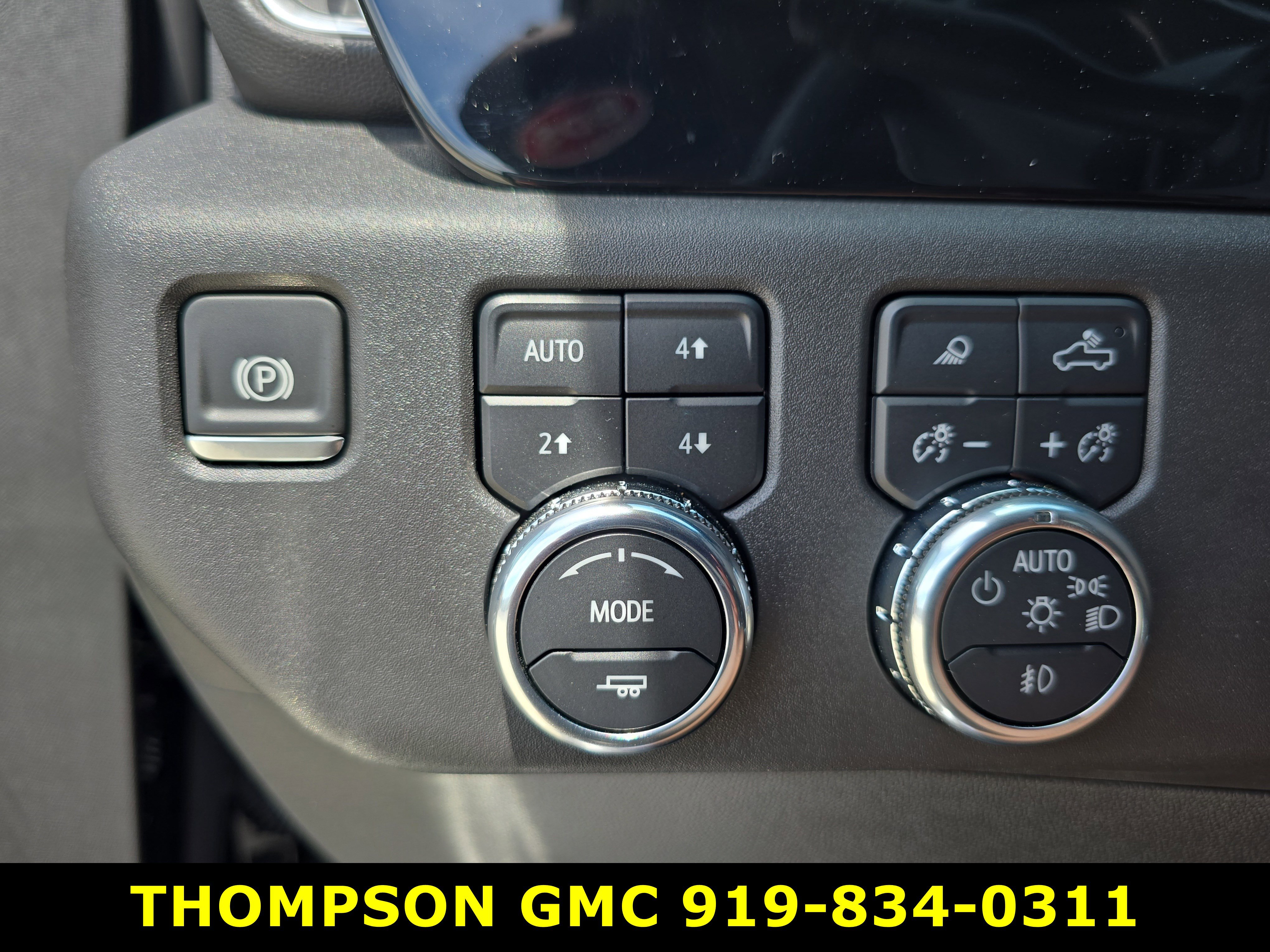 New 2024 GMC Sierra 1500 SLT w/ SLT Premium Package image 29