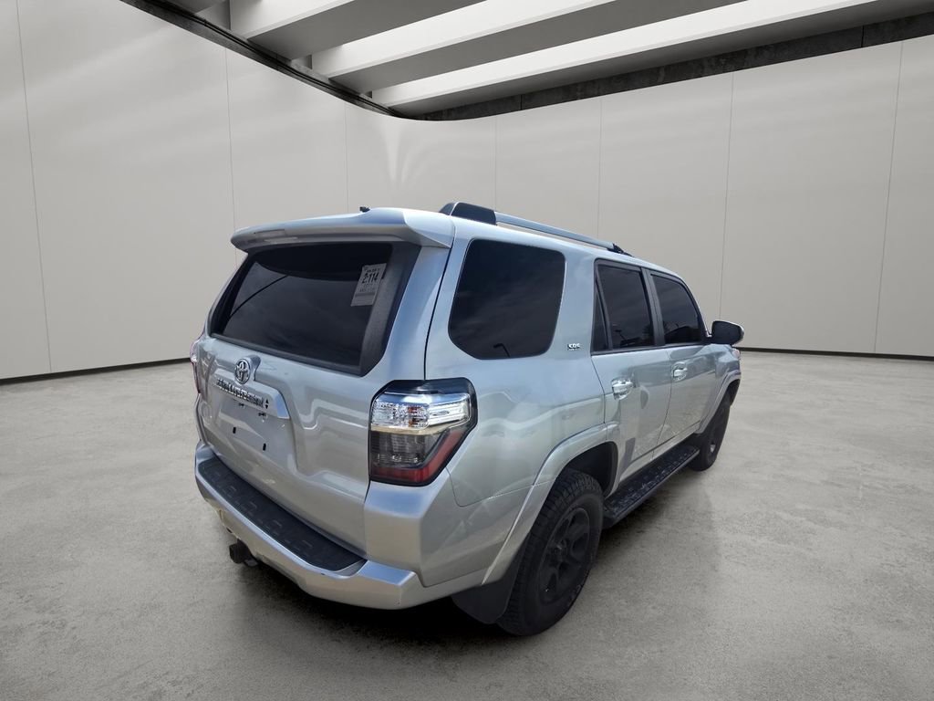 Used 2021 Toyota 4Runner SR5 AWD/4WD image 12