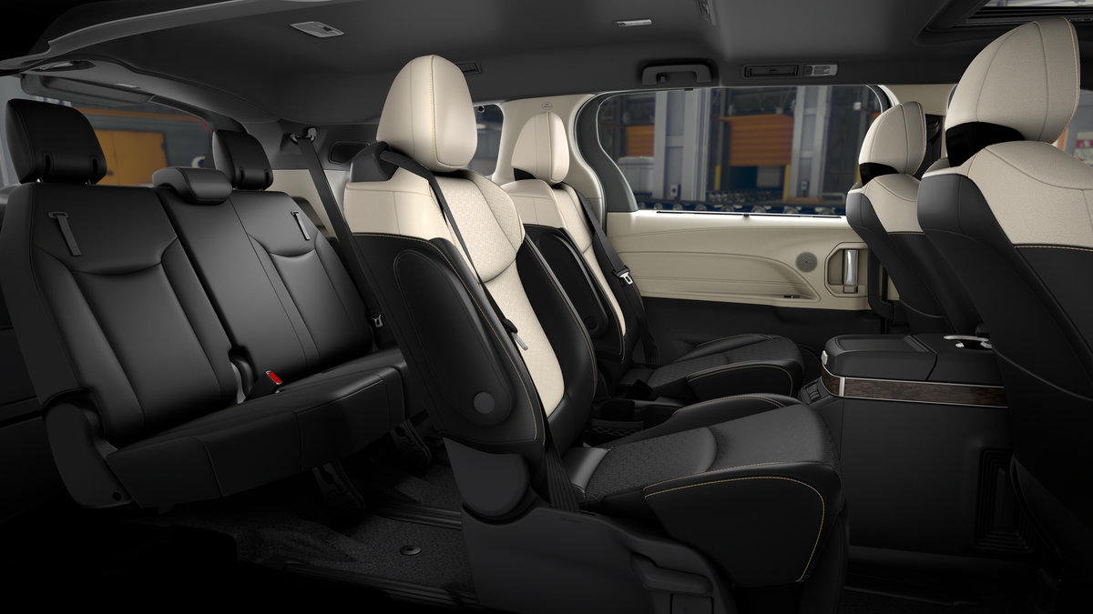 New 2026 Toyota Sienna Platinum AWD/4WD image 2