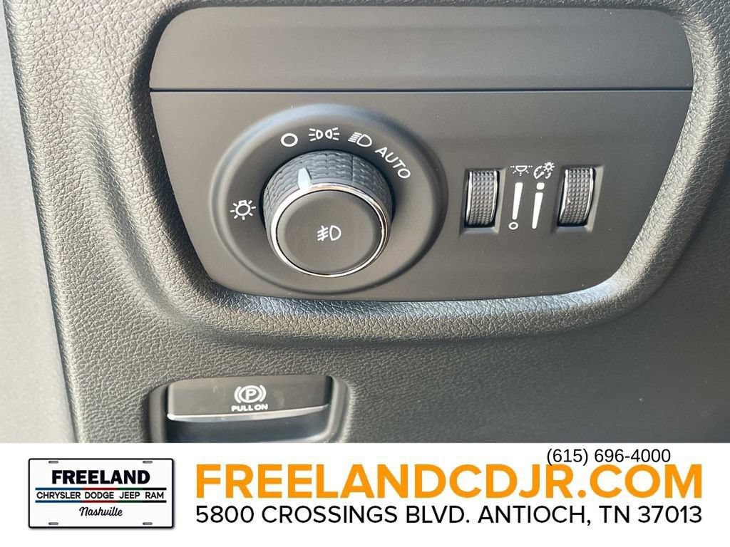 New 2026 Jeep Grand Cherokee L Limited w/ Limited Altitude Package AWD/4WD image 34