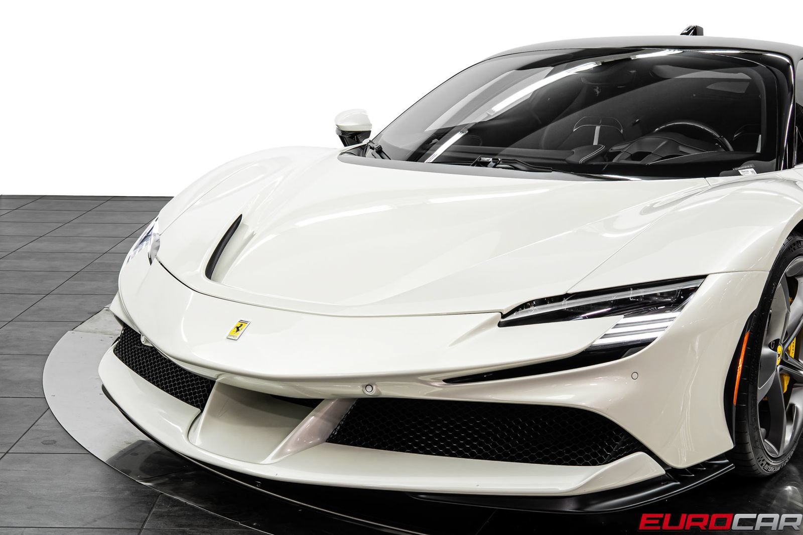 Used 2023 Ferrari SF90 Stradale AWD/4WD image 16