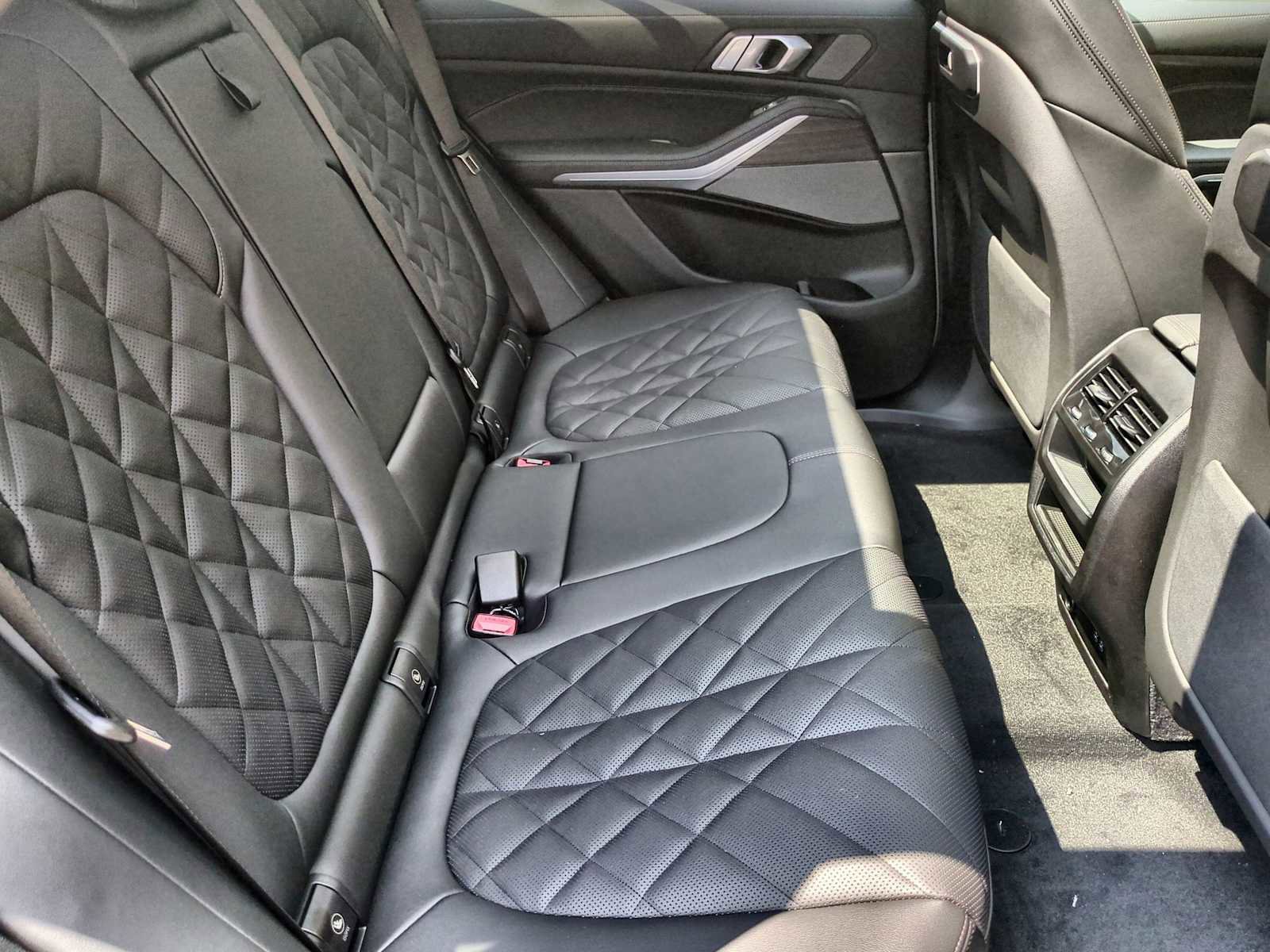 New 2026 BMW X5 xDrive40i w/ M Sport Package image 22