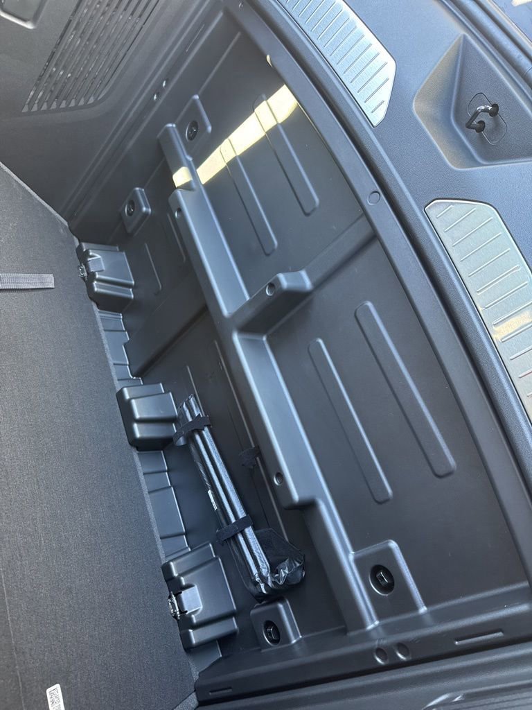 New 2025 GMC Yukon XL Denali w/ Denali Reserve Package image 69