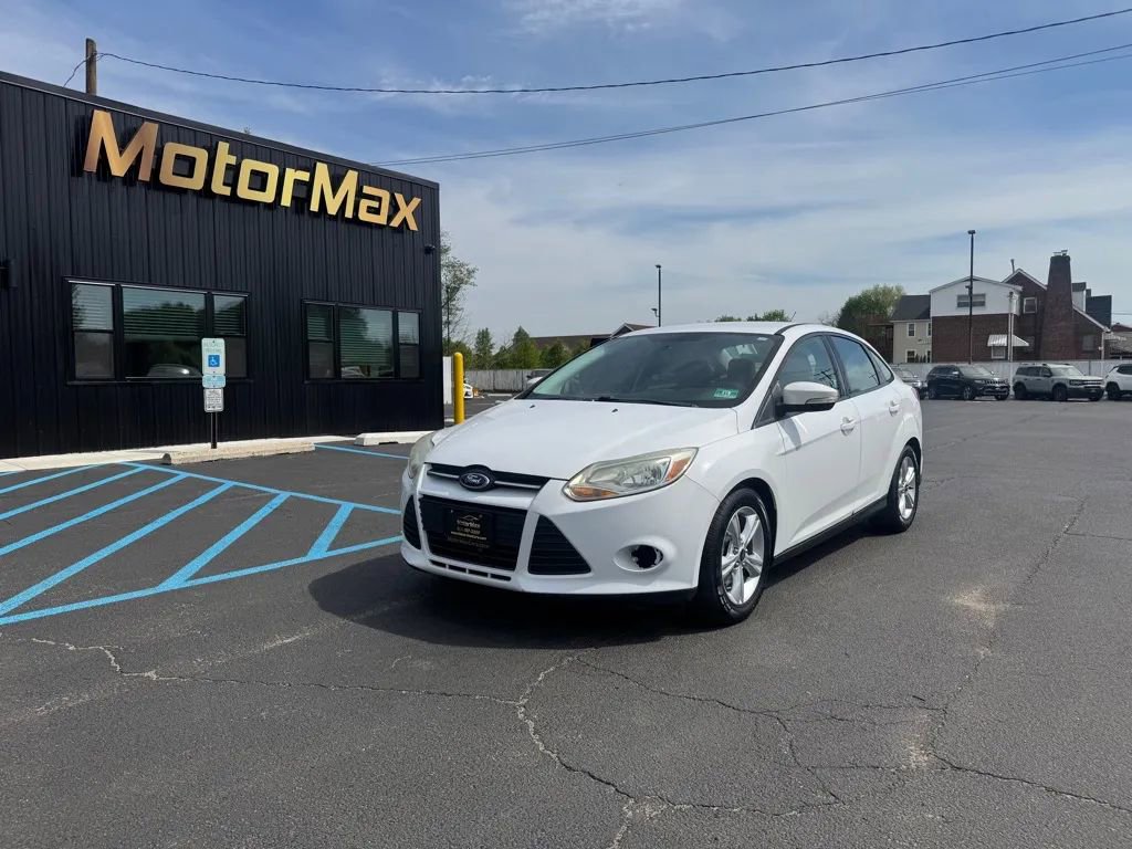 Used 2014 Ford Focus SE FWD image 1