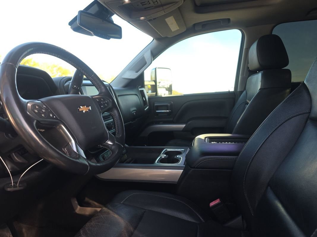 Used 2018 Chevrolet Silverado 2500 LTZ w/ Duramax Plus Package image 3