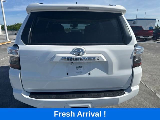 Used 2023 Toyota 4Runner SR5 AWD/4WD image 16