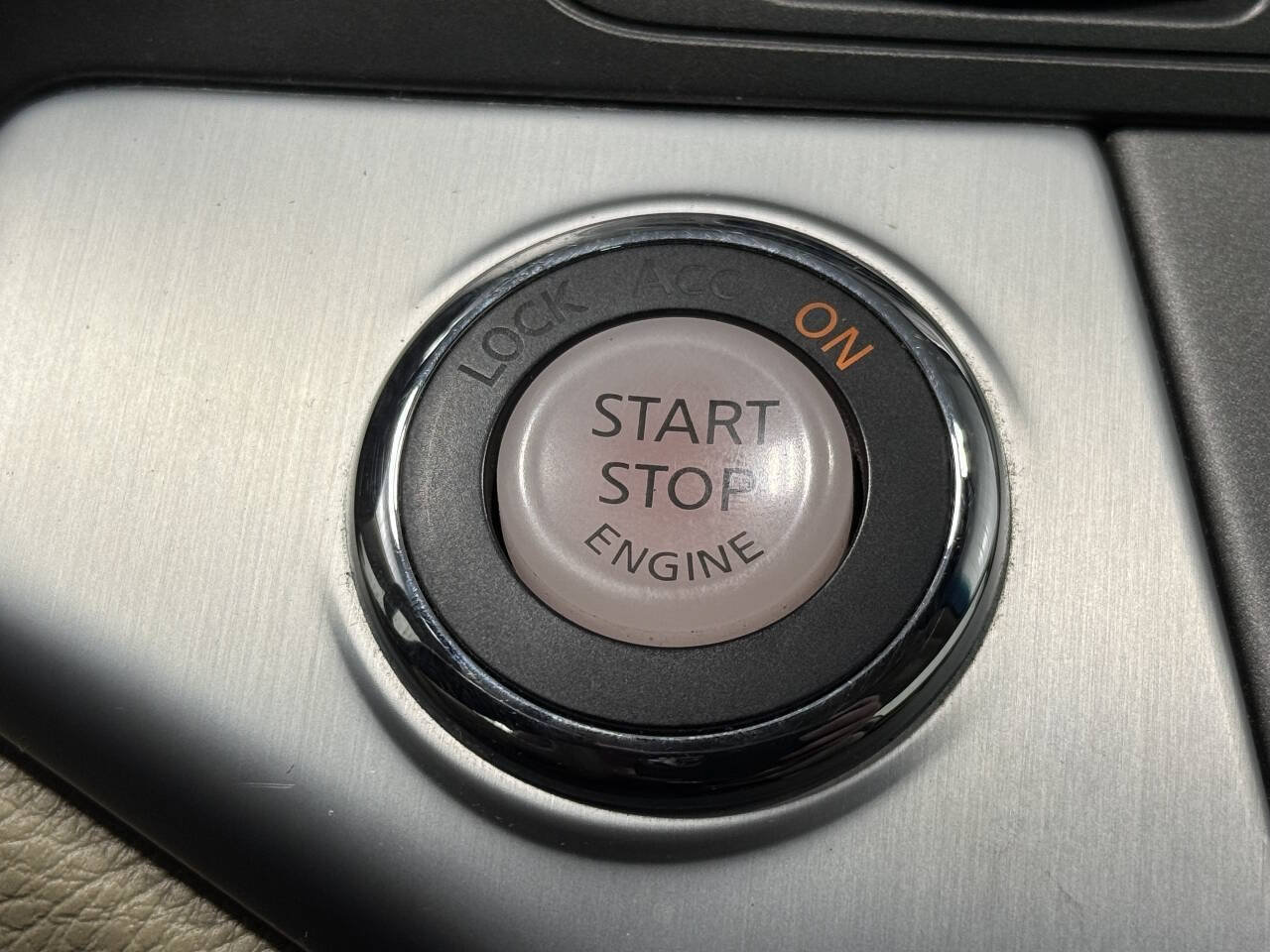 Used 2014 Nissan Murano LE AWD/4WD image 34