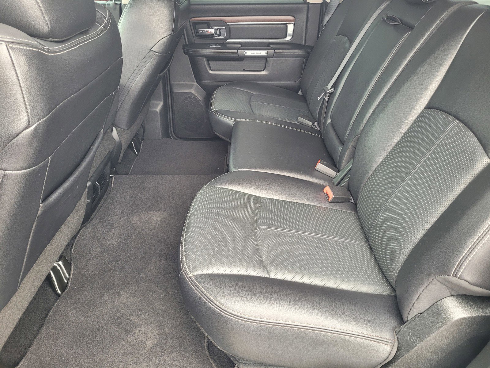 Used 2018 RAM 2500 Laramie image 11