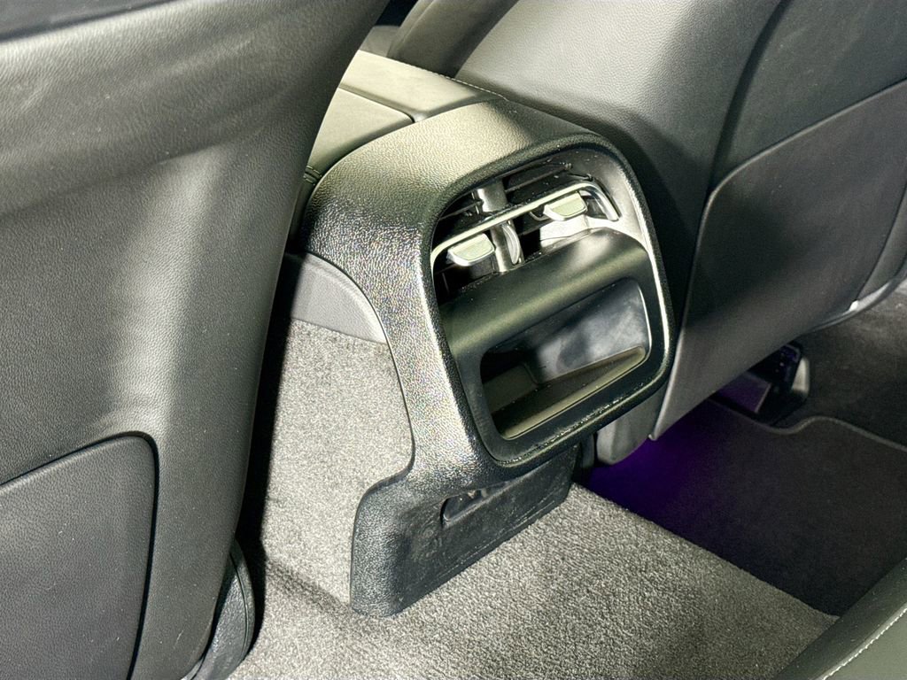 Used 2024 Mercedes-Benz E 450 4MATIC Sedan image 16